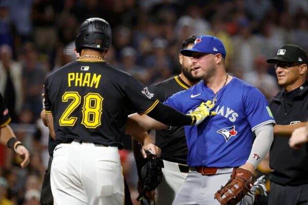 Benches clear after Tommy Pham walk as Blue Jays lose to Pirates